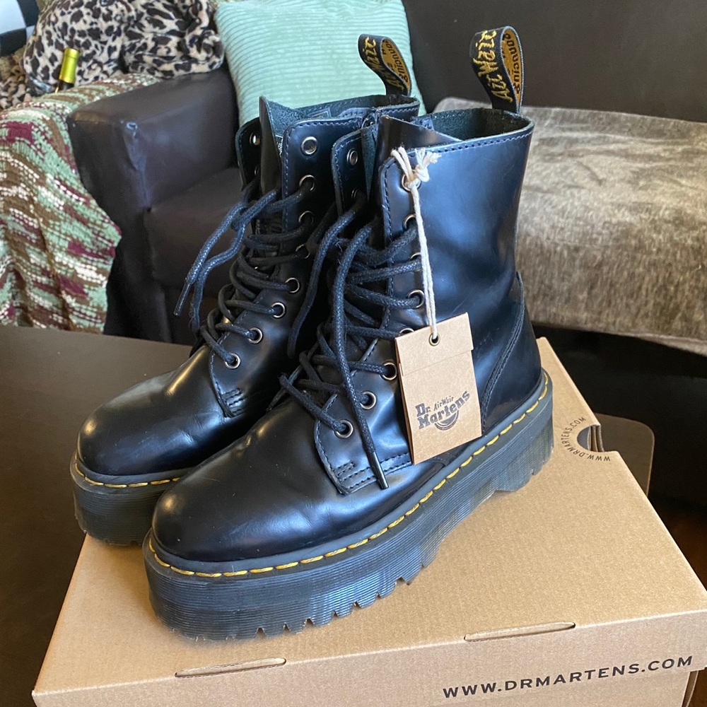 Doc Martens: Jadon Smooth Leather Platform Boots